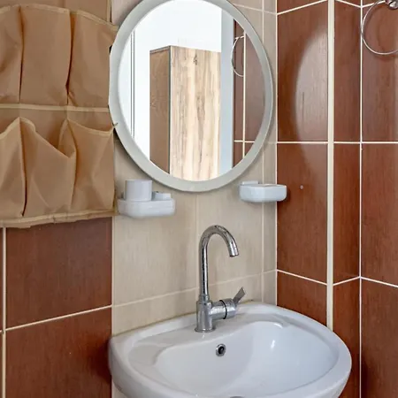 Beautiful One-bedroom Lukomorye B6