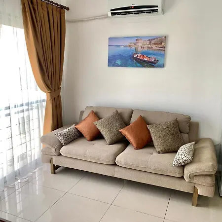 Beautiful One-bedroom Lukomorye B6 * 니코시아